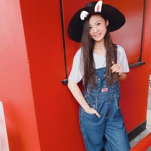 Meet your Posher, Zoe